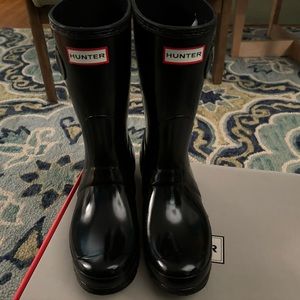 Hunter rain boots size 8 black